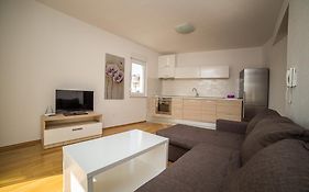 Green Olive Apartments